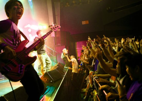 コンサートにて(エレキギター)